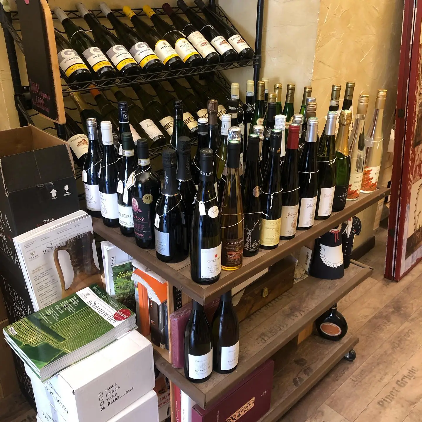 Lo scaffale dedicato ai vini dell’Alsazia